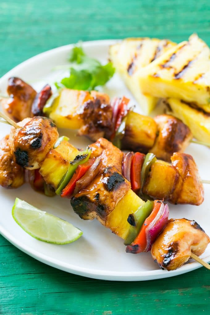 Hawaiian Chicken Kabobs Recipe | Hawaiian Chicken Kabobs | Chicken Pineapple Kabobs #pineapple #chicken #grilling #dinner #ezlod Sweet and savory chicken skewers with pineapple and vegetables.