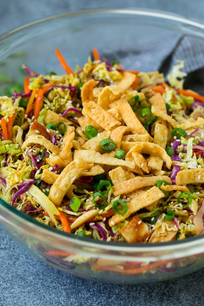 Chinese Chicken Salad Recipe | Asian Chicken Salad #salad #chicken #chickensalad #cabbage #lunch #dinner #ezlod Chinese chicken salad with cabbage, carrots and crispy wonton strips.
