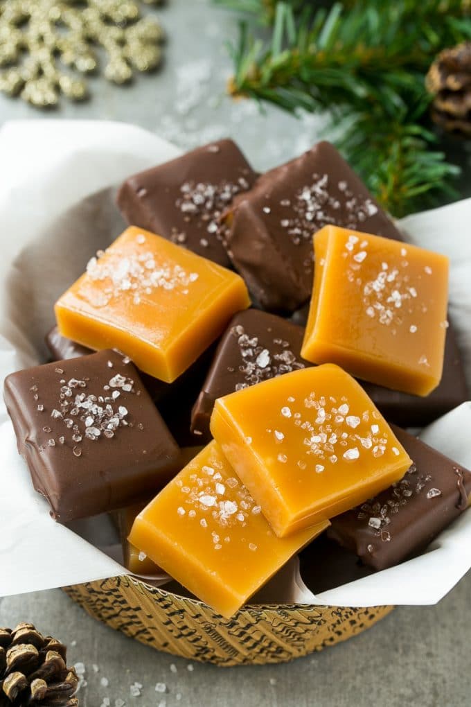 Microwave Caramels with Sea Salt Recipe | Homemade Caramels | Sea Salt Caramel | Homemade Candy #candy #caramels #caramel #microwavecaramels #homemade #dessert #ezlod Chocolate covered caramels topped with sea salt.