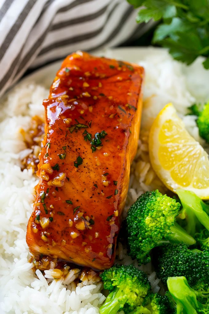Honey Garlic Salmon Recipe | Asian Salmon Recipe | Healthy Salmon Recipe #salmon #fish #seafood #healthy #dinner #ezlod Honey garlic salmon served over rice with a side of broccoli.