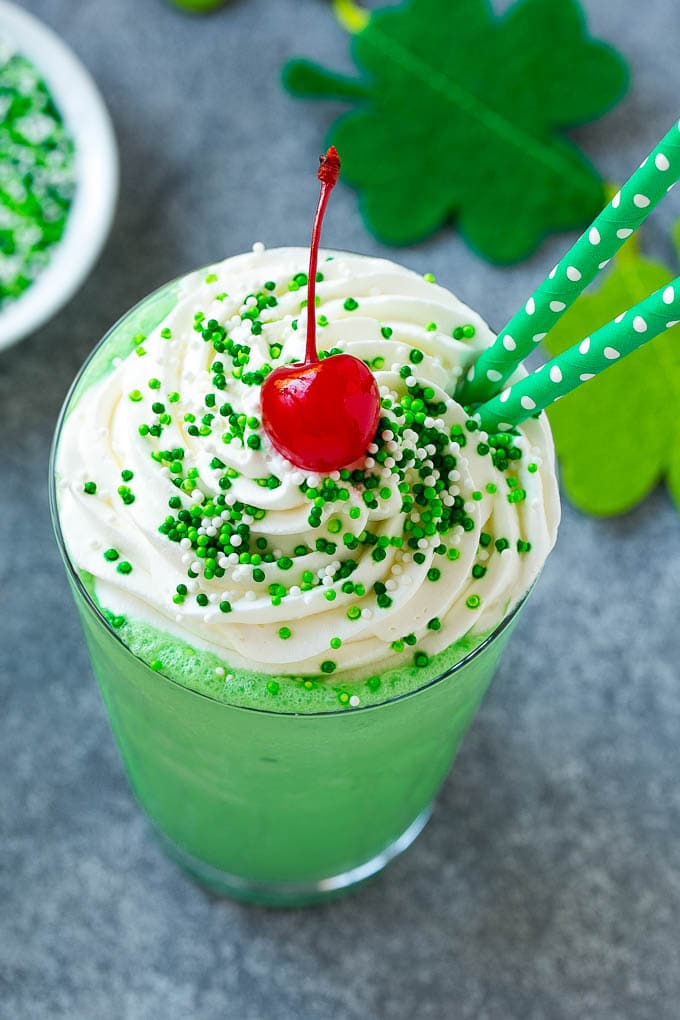 Shamrock Shake Recipe | McDonald's Shamrock Shake | Saint Patrick's Day Drink | Mint Milkshake #milkshake #stpatricksday #saintpatricksday #mint #ezlod A mint Shamrock shake finished off with a swirl of whipped cream sprinkles and a cherry.