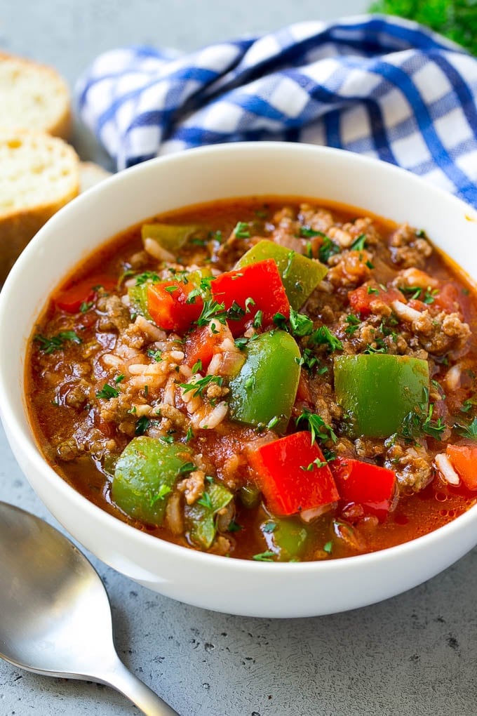 Stuffed Pepper Soup Recipe | Beef and Rice Soup | Stuffed Peppers #peppers #soup #beef #rice #dinner #ezlod A bowl of stuffed pepper soup with ground beef, peppers and rice.