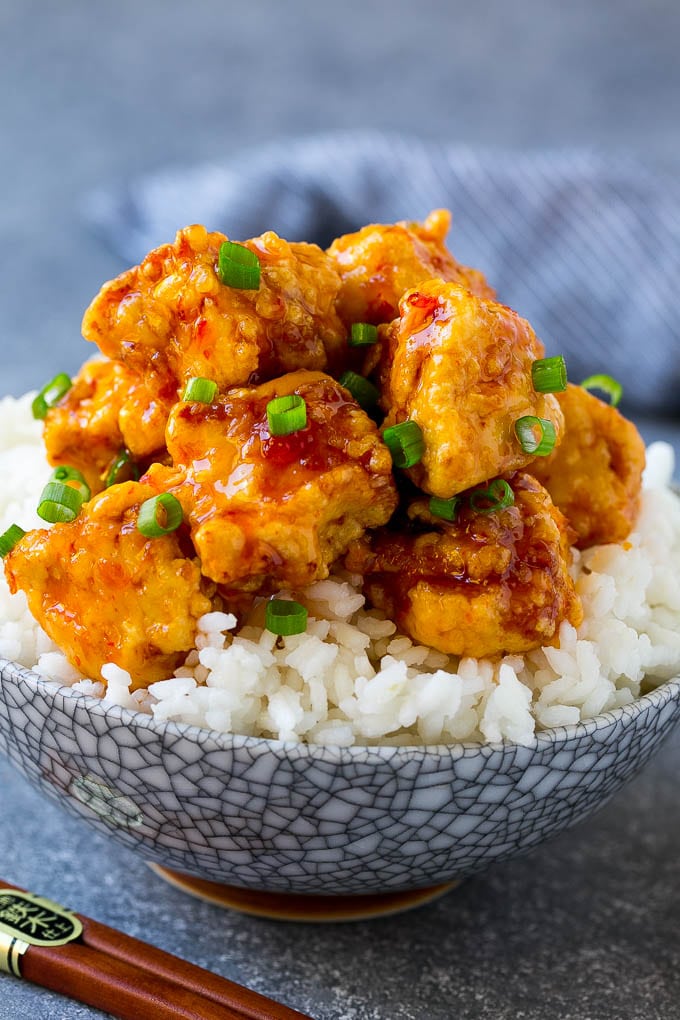 Sweet Chili Chicken Recipe | Thai Chicken | Asian Chicken #chicken #thaifood #chili #dinner #ezlod Sweet chili chicken served over steamed rice.