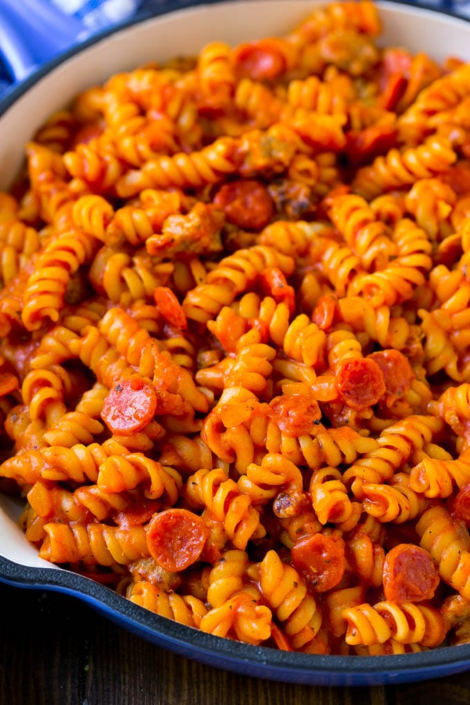 Pizza Pasta Recipe | Pepperoni Pasta | Sausage Pasta #italian #pepperoni #sausage #pizza #pasta #dinner #ezlod #onepot Rotini pasta cooked with pepperoni and tomato sauce.