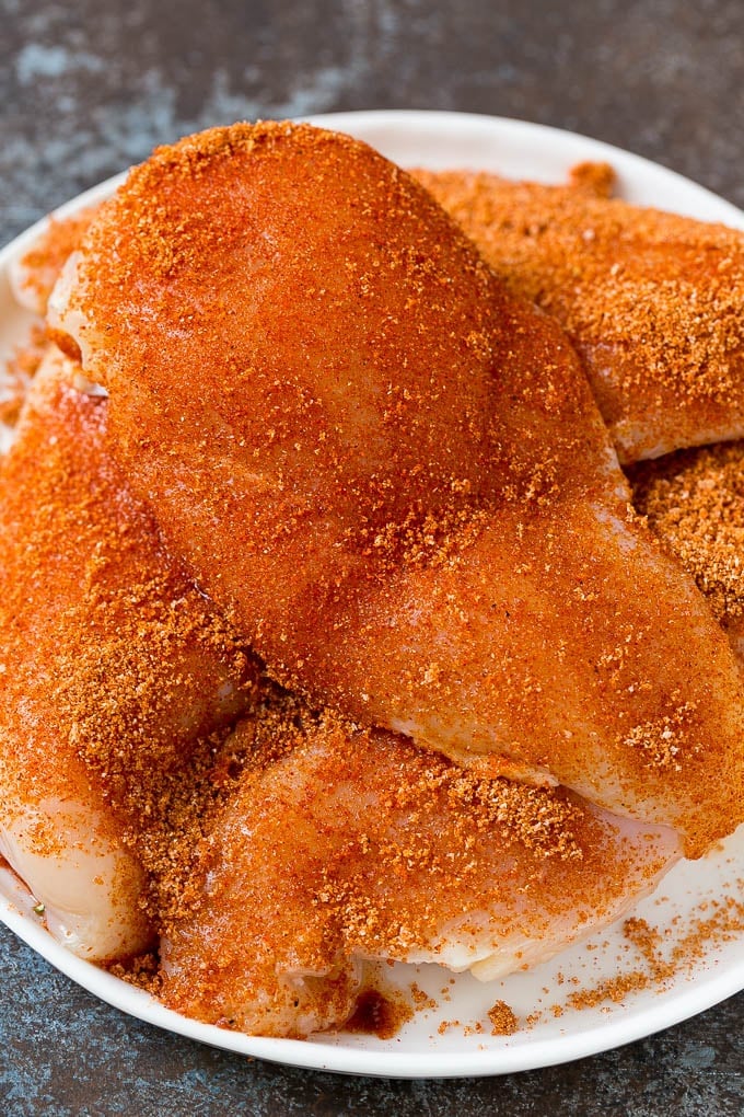 Smoked Chicken Breast Recipe | BBQ Chicken | Smoked Chicken #bbq #chicken #smoker #dinner #glutenfree #ezlod Chicken breasts coated in homemade BBQ rub.