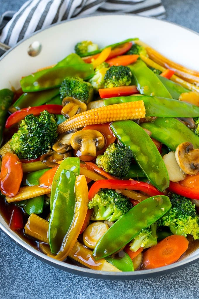 Vegetable Stir Fry Recipe | Veggie Stir Fry | Broccoli Stir Fry #vegetarian #vegetables #broccoli #dinner #ezlod Vegetable stir fry with a variety of sauteed veggies in honey garlic sauce.