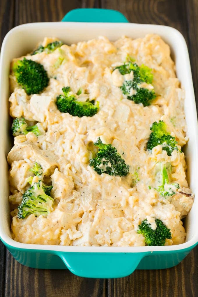 Chicken Casserole Recipe | Chicken and Rice Casserole | Chicken and Broccoli Casserole #casserole #chicken #rice #broccoli #cheese #dinner #ezlod Creamy rice, chicken and broccoli in a casserole dish.