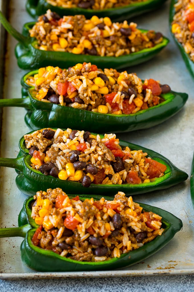 Stuffed Poblano Peppers | Stuffed Peppers | Pasilla Peppers #peppers #stuffedpeppers #beef #rice #beans #corn #dinner #ezlod Poblano peppers filled with rice, meat, beans and corn.