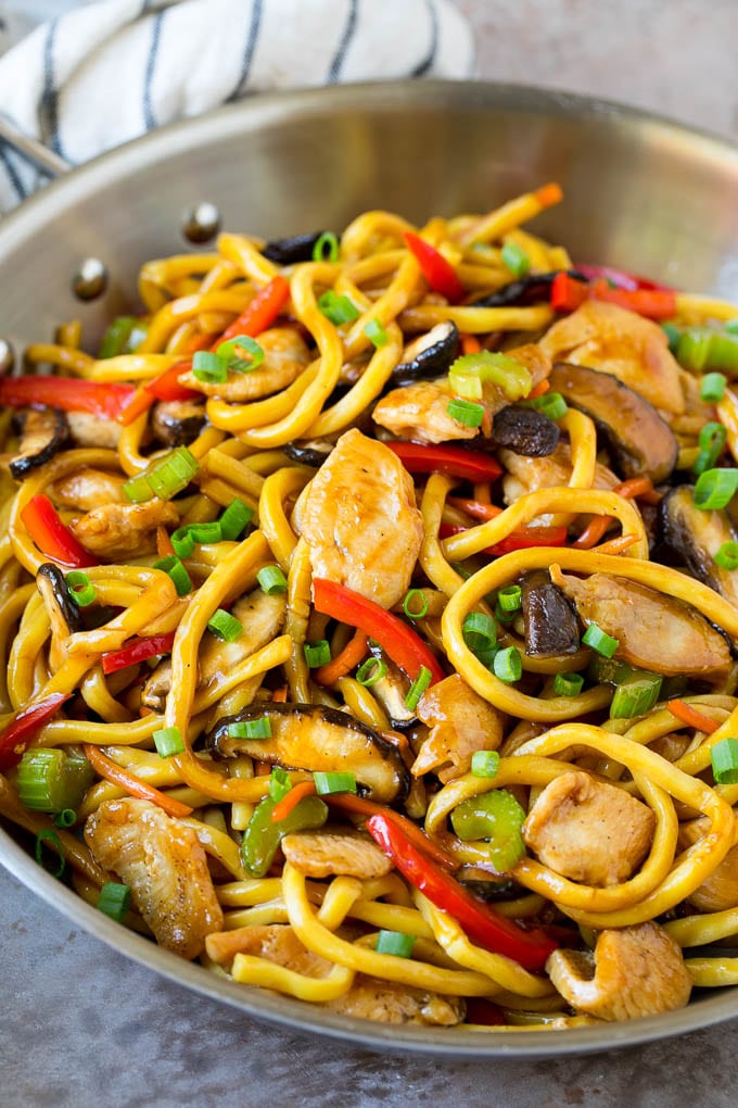 Stir Fry Noodles Recipe | Noodle Stir Fry #chicken #noodles #stirfry #mushrooms #dinner #ezlod Stir fry noodles with chicken and vegetables in a savory sauce.
