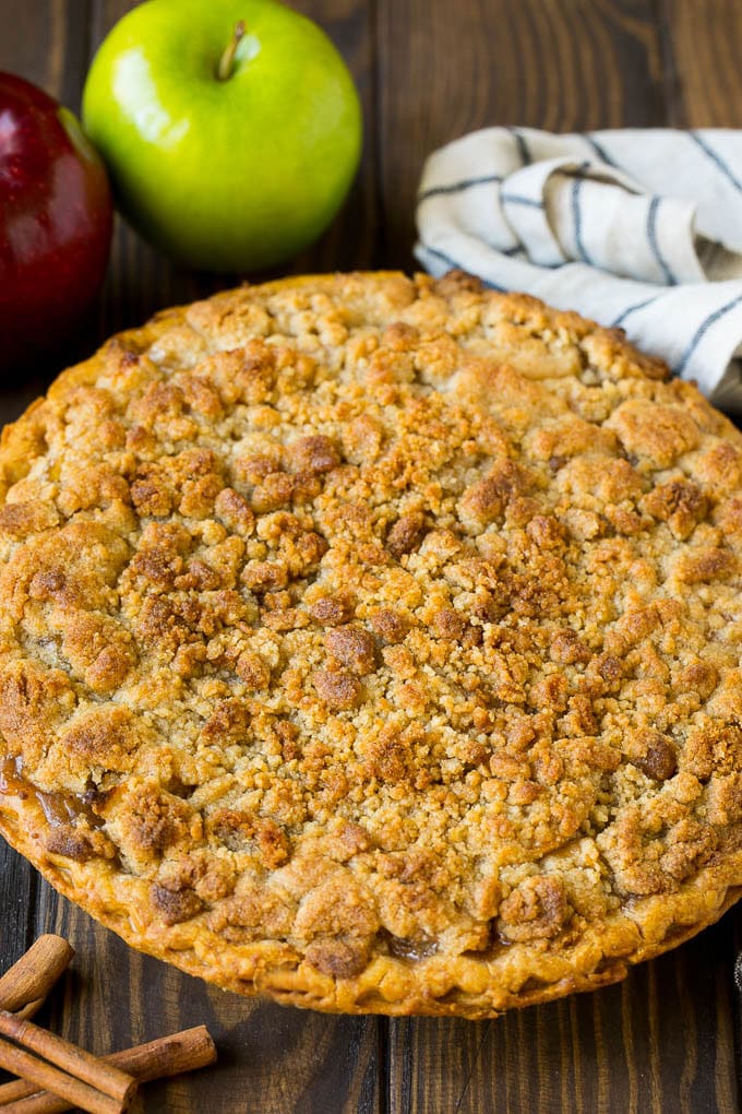 Dutch Apple Pie Recipe | Homemade Apple Pie #pie #apple #dessert #baking #fall #ezlod Dutch apple pie with brown sugar topping.