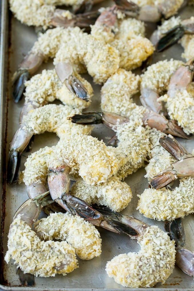 Fried Shrimp Recipe #shrimp #seafood #dinner #appetizer #ezlod Shrimp coated in panko breadcrumbs.