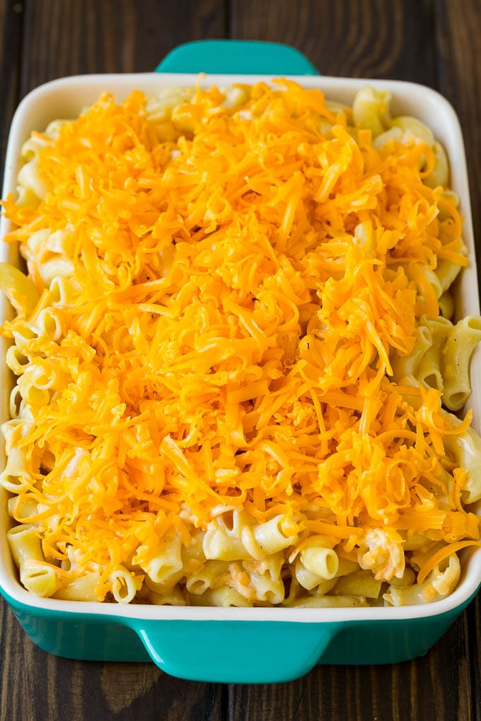 Southern Mac and Cheese | Baked Macaroni and Cheese #pasta #macandcheese #dinner #comfortfood #cheese #ezlod A dish full of Southern macaroni and cheese ready to be served.
