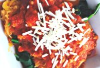 Easy Spaghetti Squash with Meat Sauce