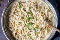 Velvety Vegan Cauliflower Alfredo Pasta