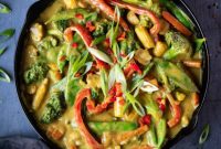 Flavorful Vegan Chinese Curry Sauce