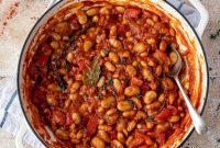Hearty Smoky Tomato Beans