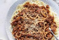 Hearty Vegan Lentil Walnut Bolognese