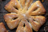 Vegan Gibassier Snowflake Bread with Orange and Anise