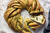 Plant-Based Pesto Swirl Bread