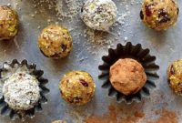 Cranberry, Pistachio And Coconut Energy Bites