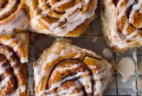 Gooey Vegan Wholemeal Maple Cinnamon Buns