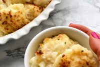 Creamy Cheesy Cauliflower Bake