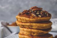 Pumpkin Spice Vegan Pancakes