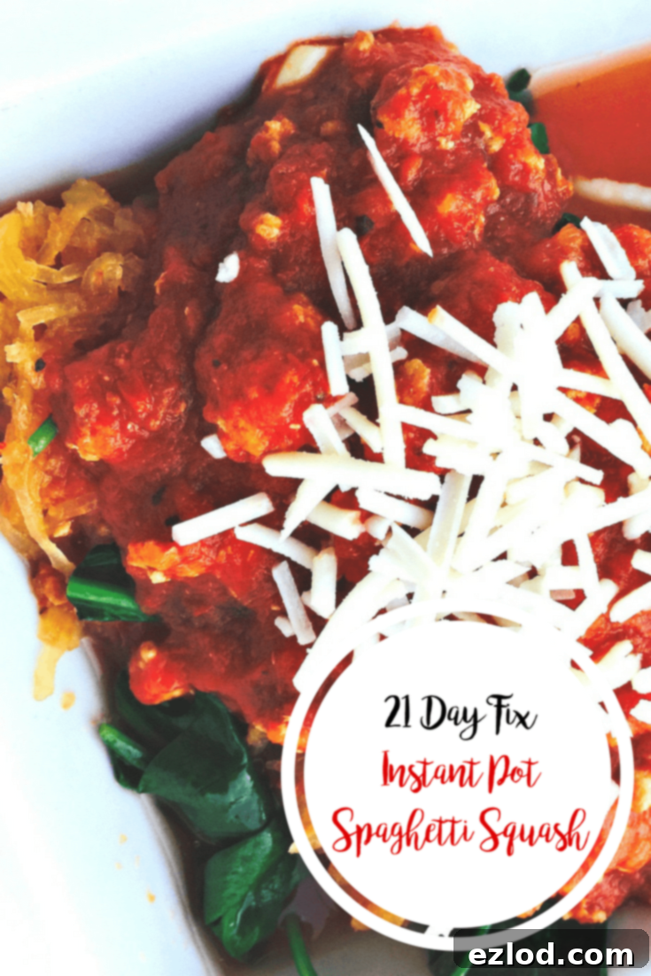 21 Day Fix Instant Pot Spaghetti Squash Recipe with Meat Sauce, a hearty and healthy meal option | Confessions of a Fit Foodie