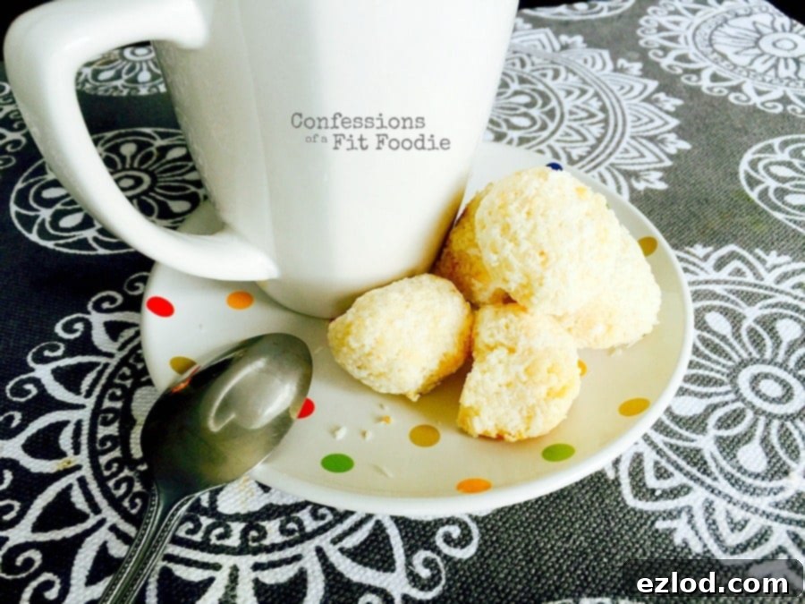 Healthy Coconut Macaroons – a healthier version of the classic holiday cookie recipe, 21 Day Fix approved!