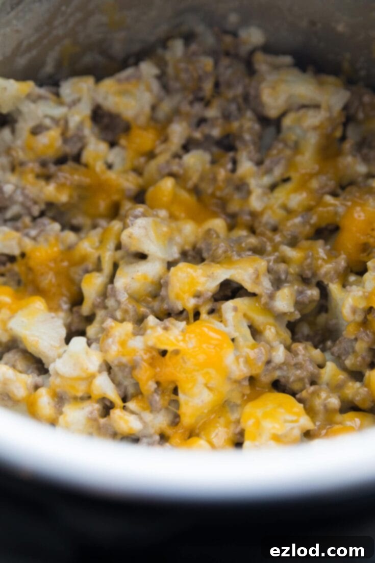 Instant Pot Cauliflower Cheeseburger 'Mac'