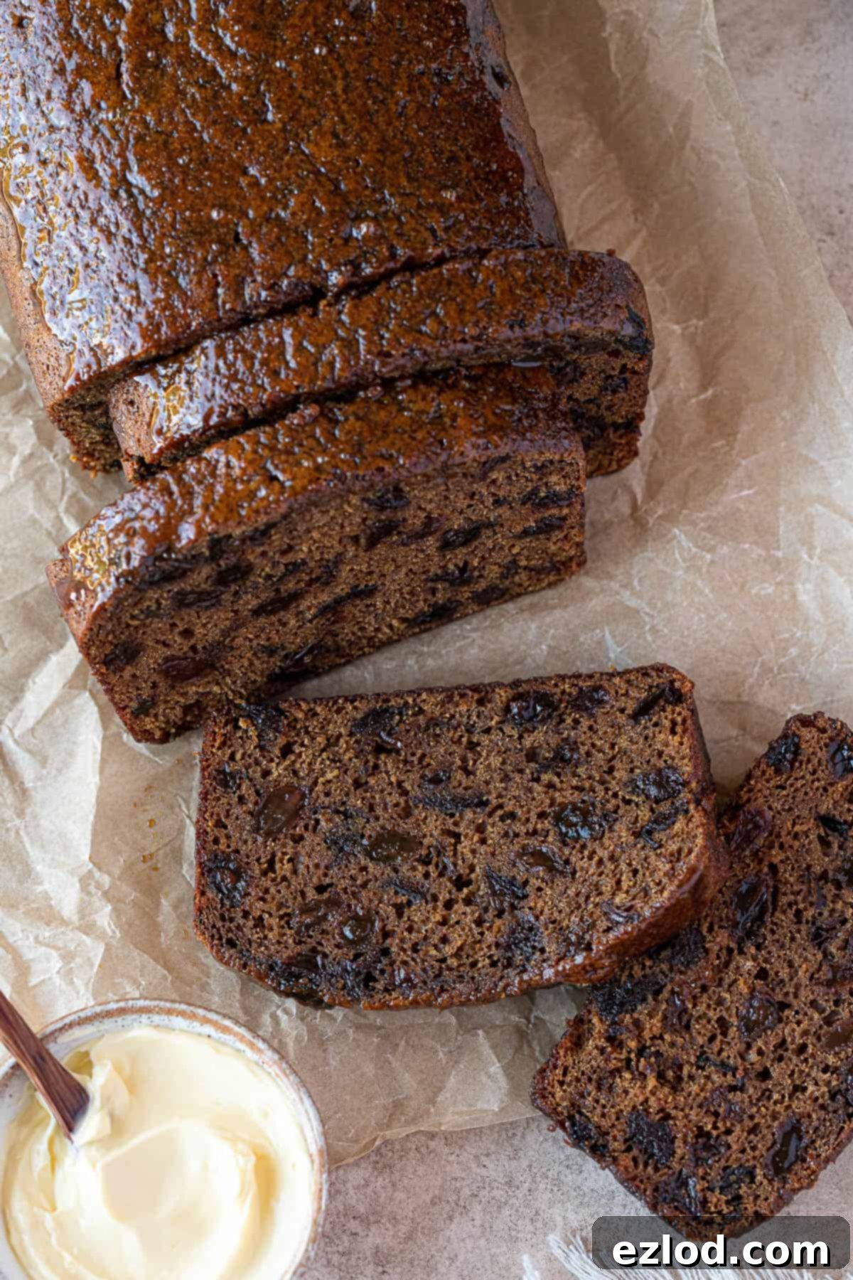 Close up of sliced malt loaf.