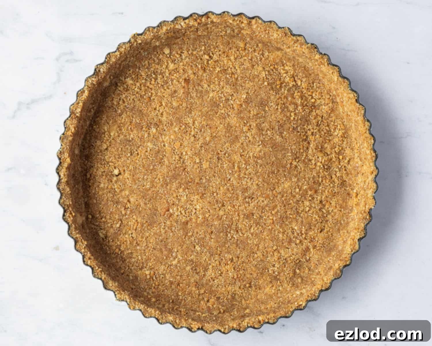 Tangy Vegan Key Lime Pie 7 Step 3, the biscuit base.