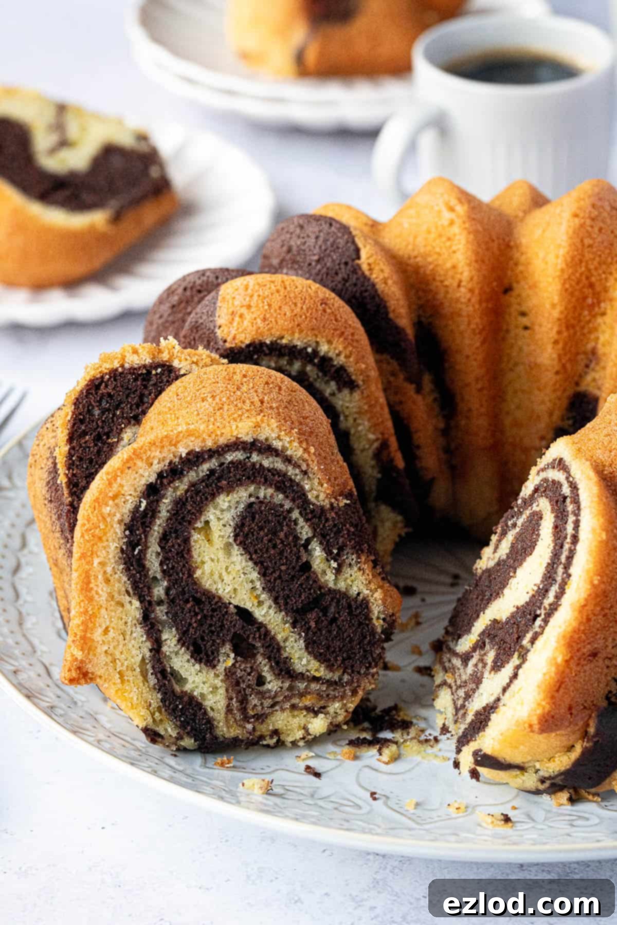 Close up of the sliced bundt cake.