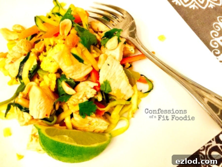 Master Your 21 Day Fix with 25 Yellow-Free Dinners 3 Chicken Pad Thai Zoodles {21 Day Fix} - Recipe on Confessions of a Fit Foodie