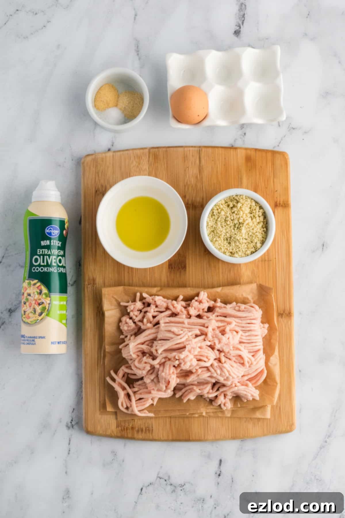 Ingredients to super simple chicken meatballs.