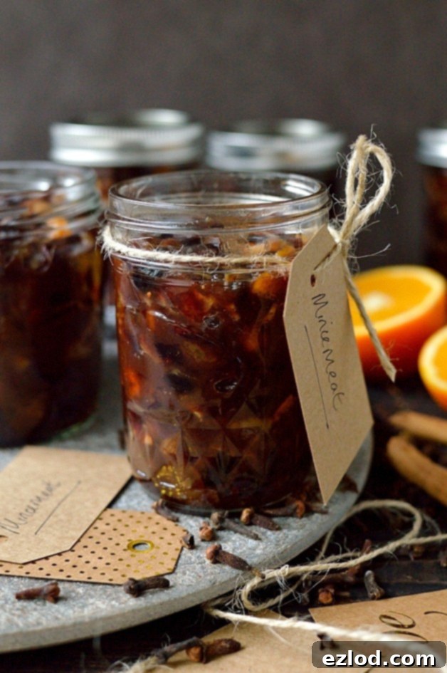 Vegetarian mincemeat recipe - easy vegetarian Christmas mincemeat made with butter and lashings of port