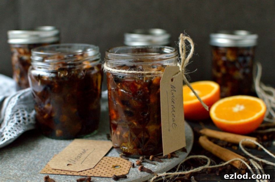 Vegetarian mincemeat recipe - easy vegetarian Christmas mincemeat made with butter and lashings of port