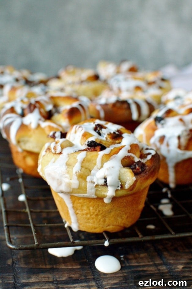 Mincemeat and marzipan cinnamon buns - and wonderful festive breakfast and great way of using up leftovers.