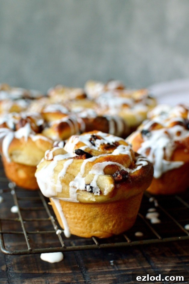Mincemeat and marzipan cinnamon buns - and wonderful festive breakfast and great way of using up leftovers.