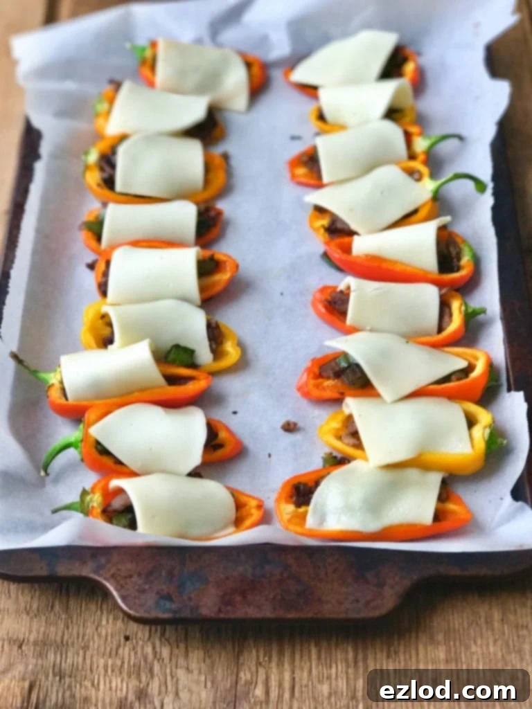 21 Day Fix Mini Philly Cheesesteak Stuffed Pepper Nachos |Confessions of a Fit Foodie