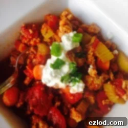 Buffalo Chicken Chili - a 21 Day Fix approved recipe from Confessions of a Fit Foodie