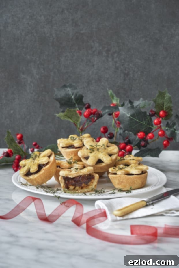 A small, savory mince pie with cheese and pickle filling