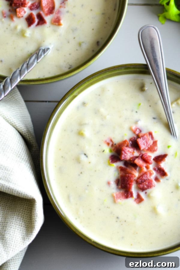 21 Day Fix Clam Chowder with hidden cauliflower