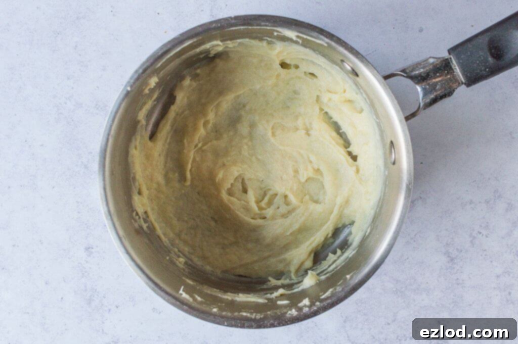 vegan glazed doughnuts step 1 - making the tangzhong