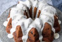 Festive Vegan Mincemeat Cake