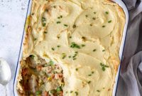 Delicious Plant-Based Chick’n and Potato Pie