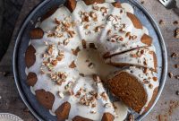 Cozy Vegan Pumpkin Bundt Delight