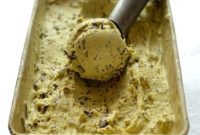 Artisan Pistachio Stracciatella Delight