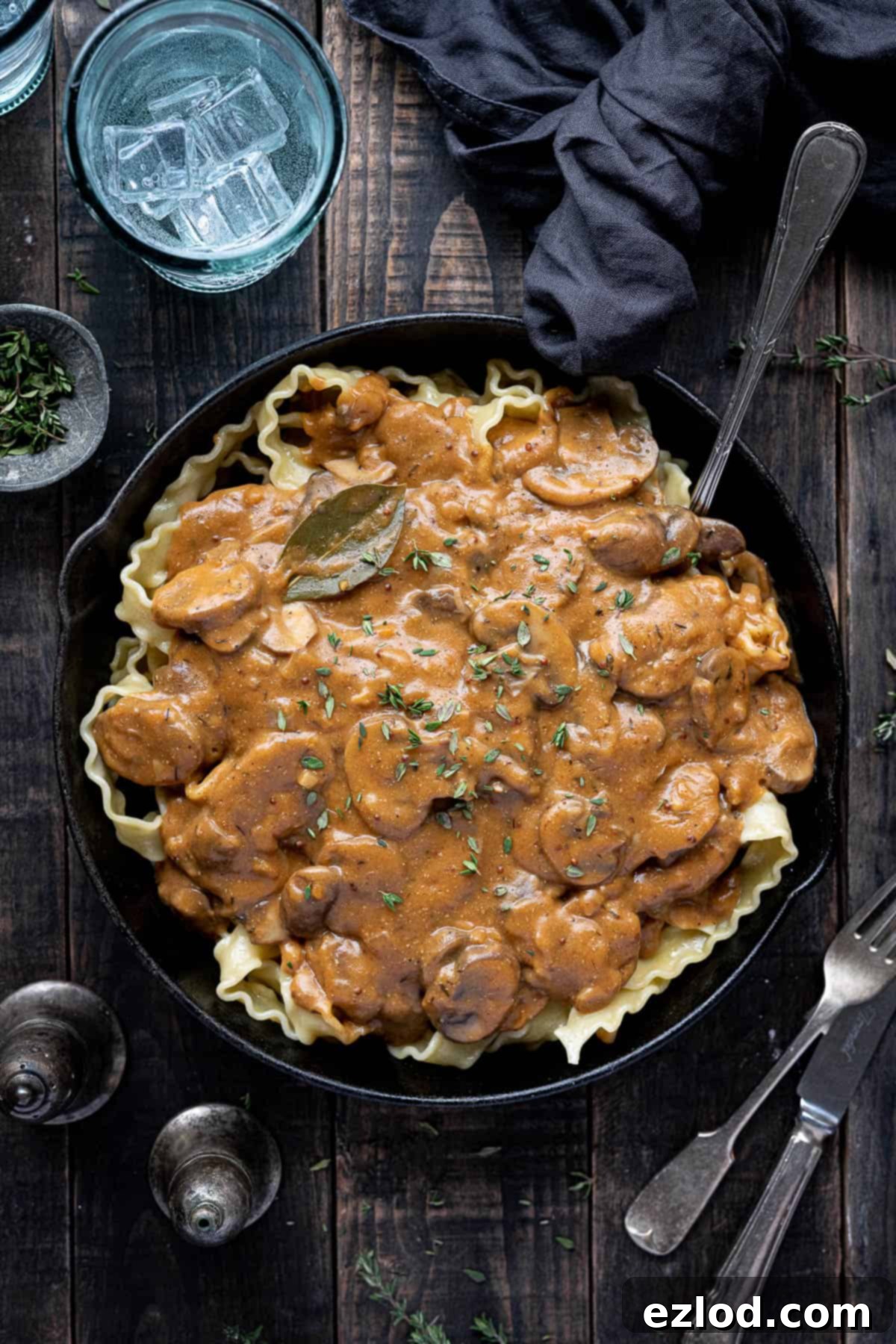 Creamy Vegan Mushroom Stroganoff 7 Vegan mushroom stroganoff pasta in a skillet.