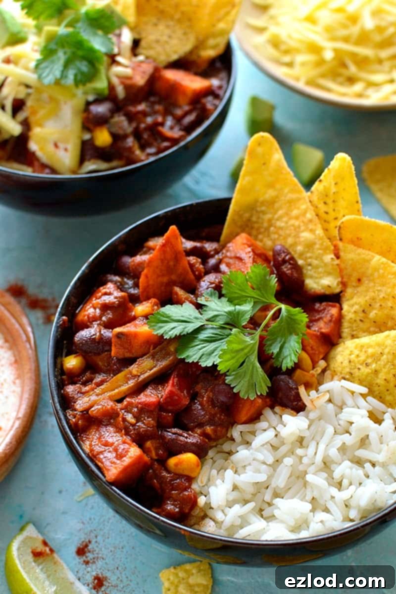 Effortless Veggie Chili and 5 Smart Leftover Dishes 4 Easy veggie chilli recipe - a quick, easy, healthy and delicious recipe for vegan chilli, focusing on minimal waste.